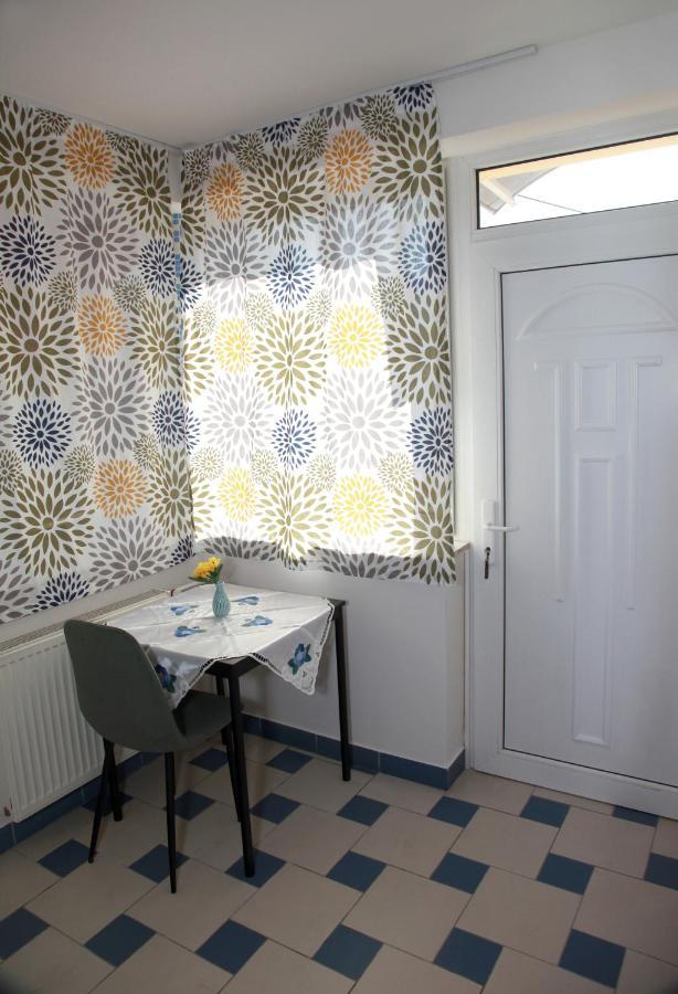 Apartman U Doktora Banska Bystrica Luaran gambar